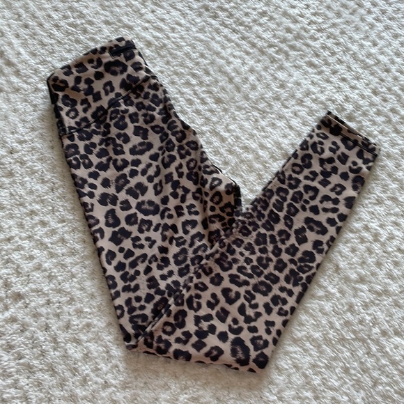 Good American Cheetah Print Performance Leggings - Picture 2 of 5